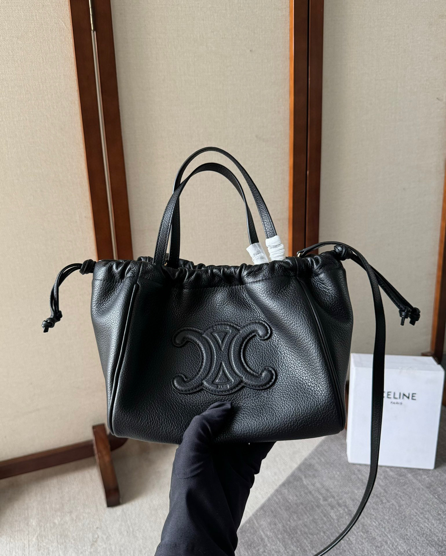Celine Hand bag Size：22*17*15cm