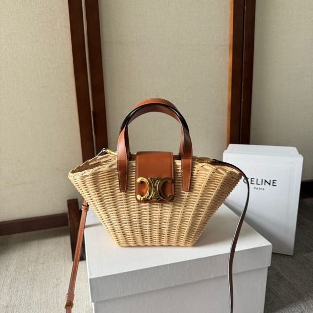 Celine心月 尺寸：32*14*7cm