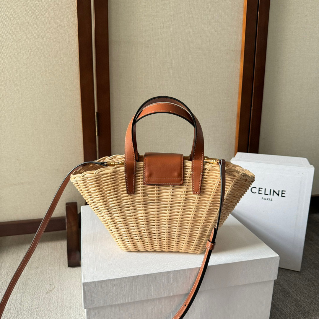 Celine心月 尺寸：32*14*7cm