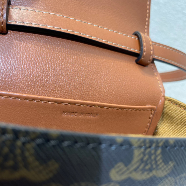 Celine Single shoulder bag  Size：11*4*8cm