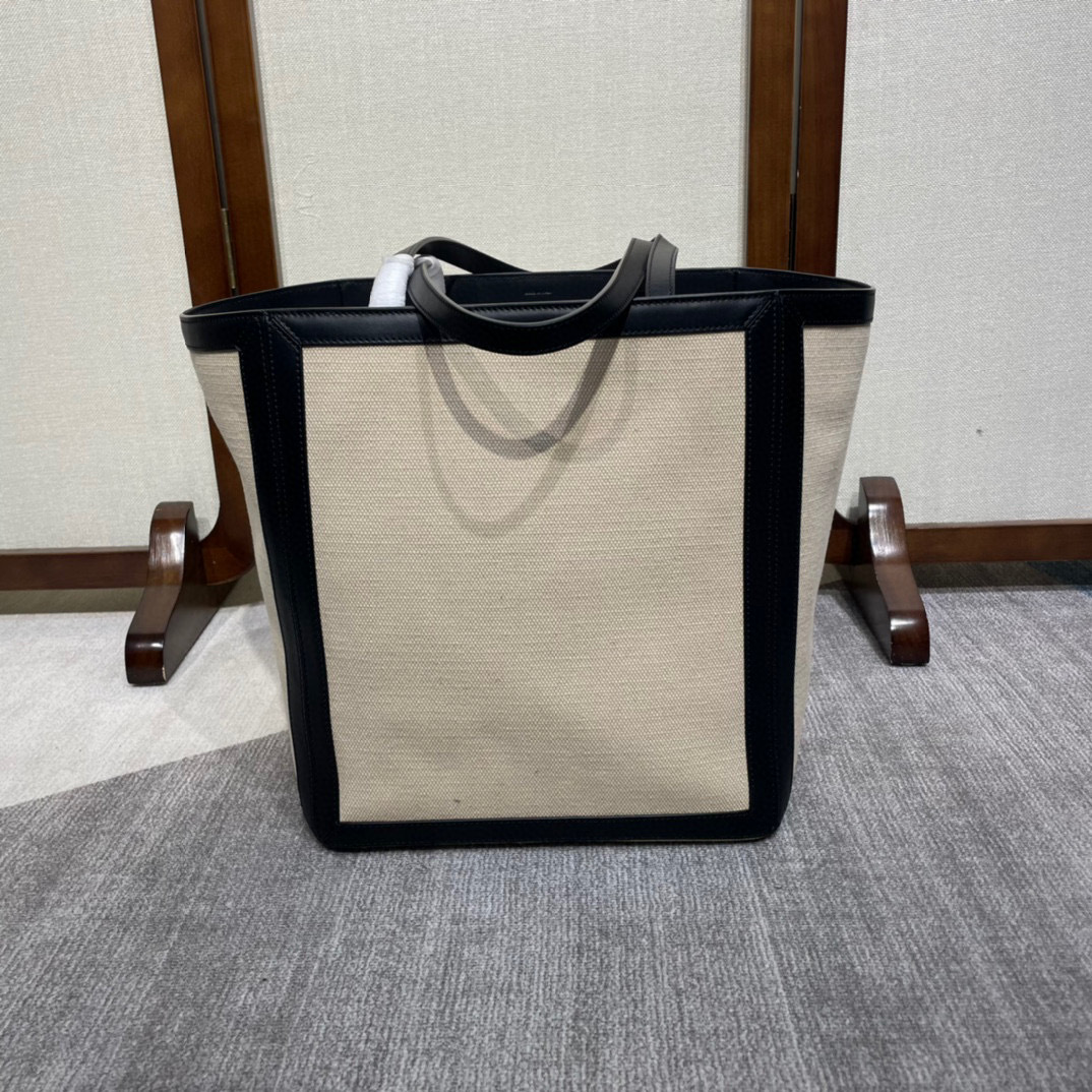 Borsa a secchiello Celine Dimensioni: 27*31*26cm