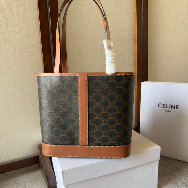 Celine Bucket bag  Size：19*16*12cm