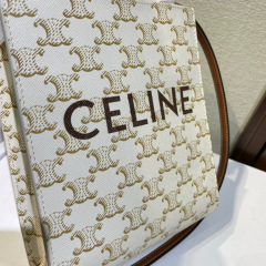 Saiz beg tangan Celine：17*21*4sm