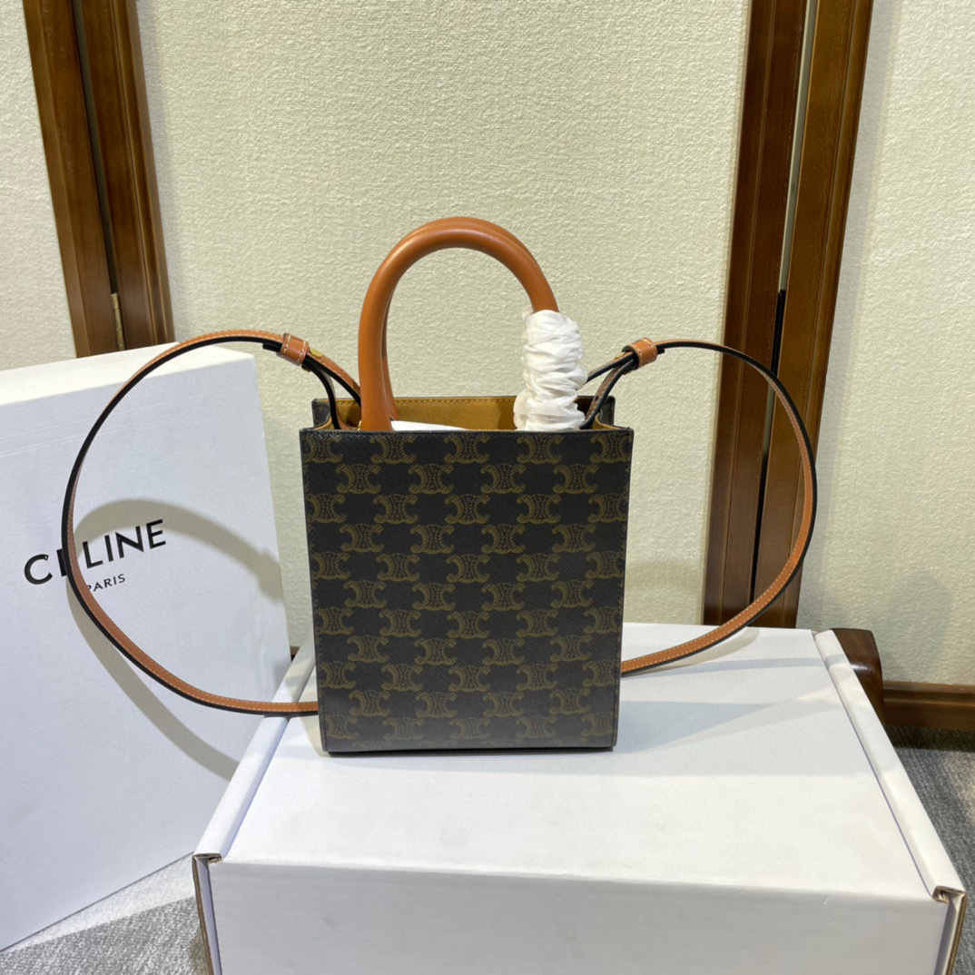 Saiz beg tangan Celine：17*21*4sm