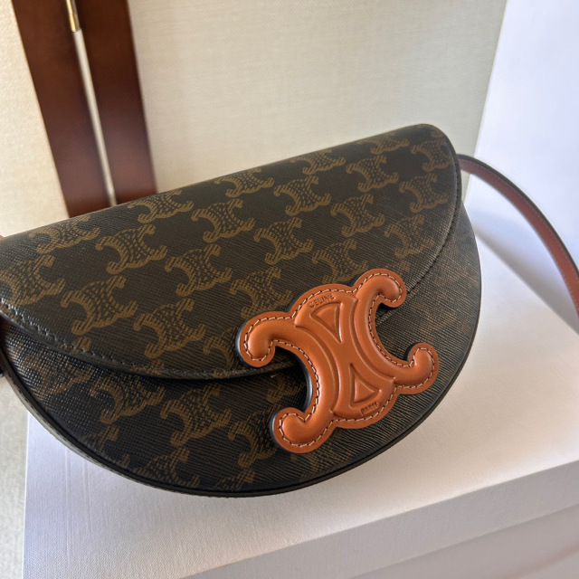 Celine  Single shoulder bag Size：23*13.5*6cm