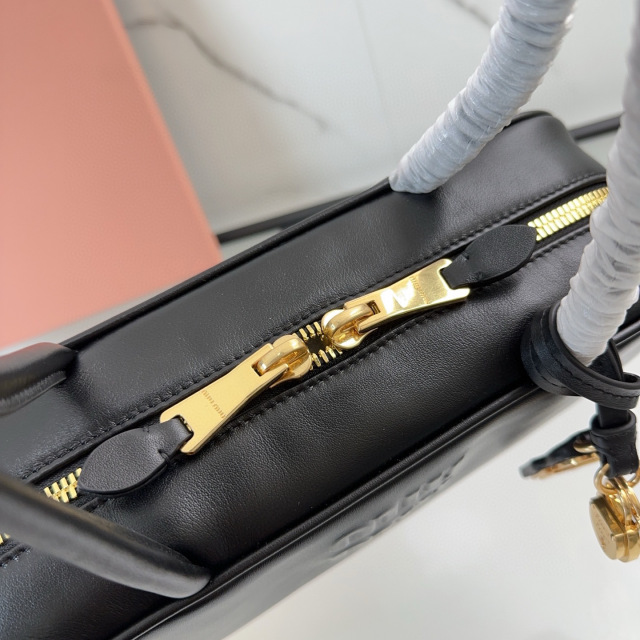 Borsa a mano Miumiu Dimensioni: 28*12*8cm