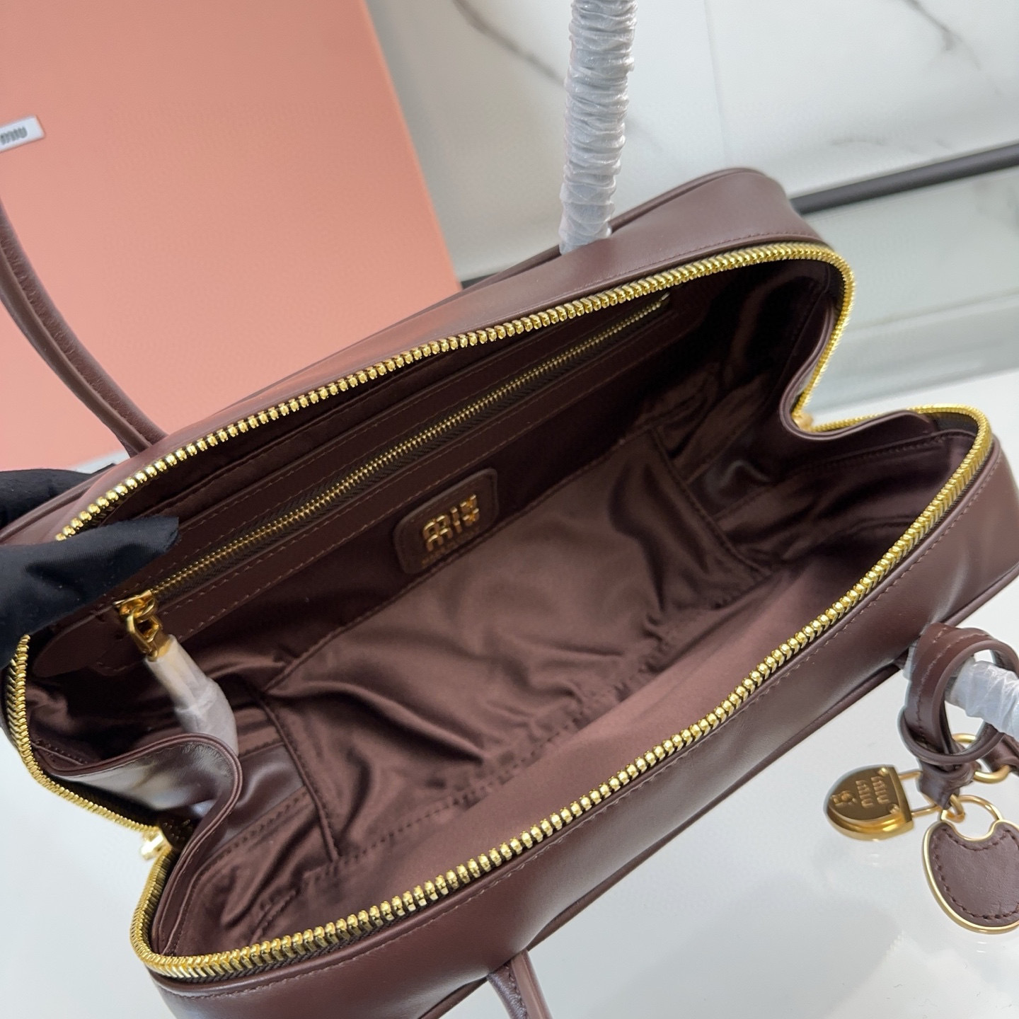 Borsa a mano Miumiu Dimensioni: 28*12*8cm