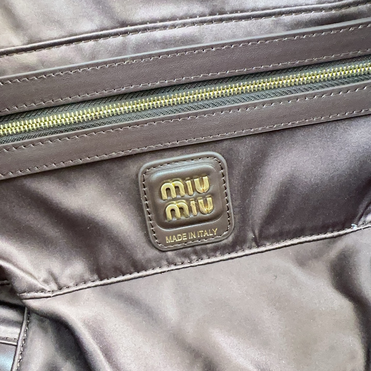 Borsa a mano Miumiu Dimensioni: 28*12*8cm