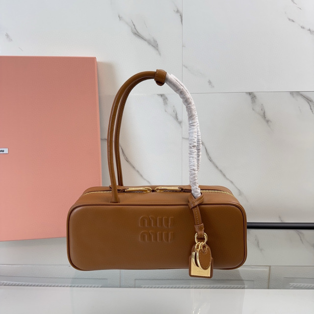 Beg tangan Miumiu Saiz：28*12*8sm