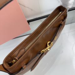 Miumiu Underarm bag  Size：33*19*5cm