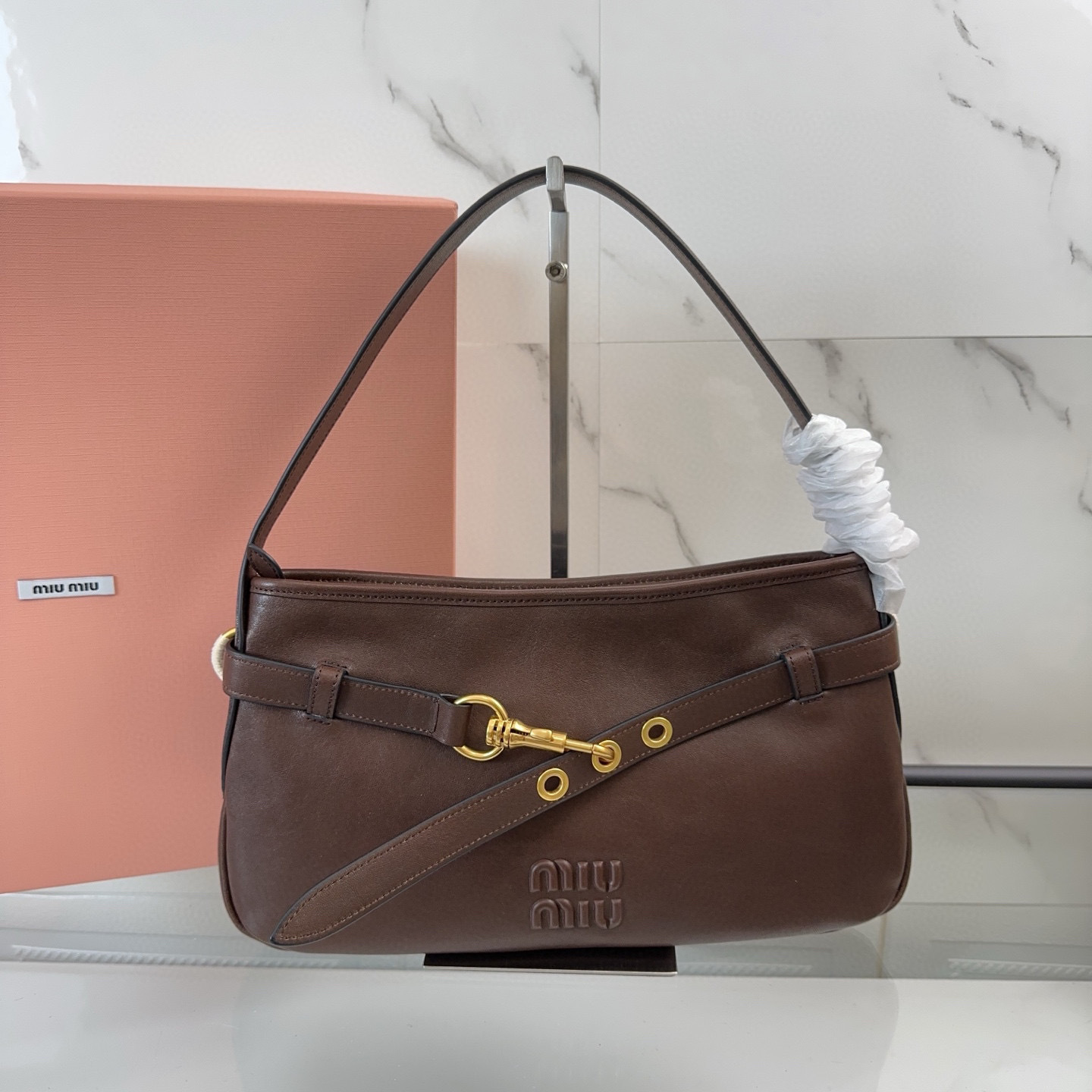 Borsa sottobraccio Miumiu Dimensioni: 33*19*5cm