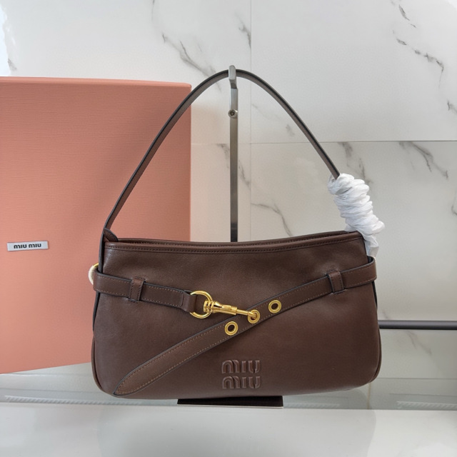Borsa sottobraccio Miumiu Dimensioni: 33*19*5cm