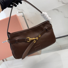 Borsa sottobraccio Miumiu Dimensioni: 33*19*5cm