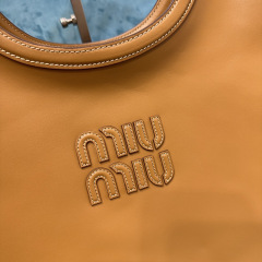 Miumiu shopping bag Size：38*17*30cm