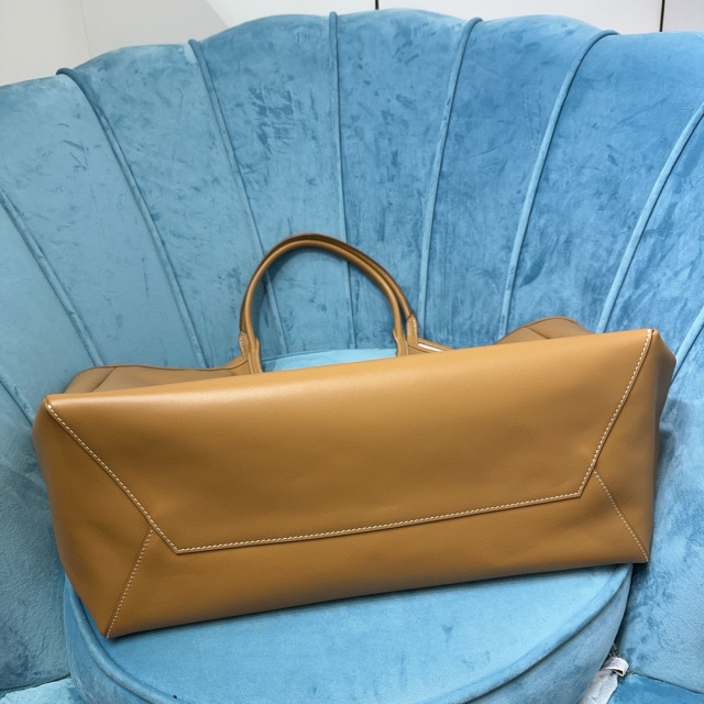 Miumiu shopping bag Size：38*17*30cm