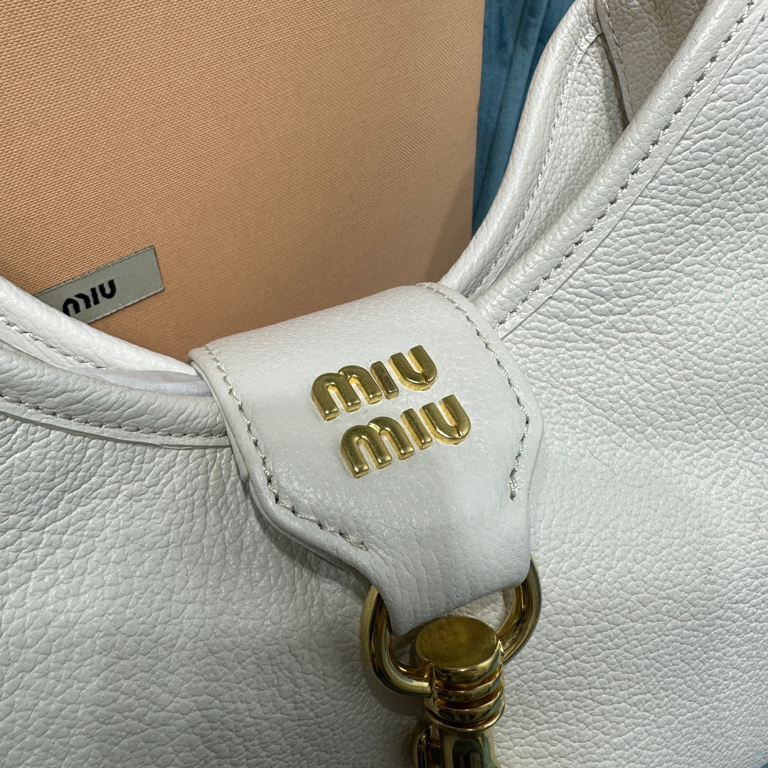 Borsa sottobraccio Miumiu Dimensioni: 29*15*4cm