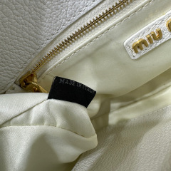 Borsa sottobraccio Miumiu Dimensioni: 29*15*4cm
