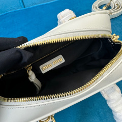 Borsa a mano Miumiu Dimensioni: 22*10.5*7.5cm