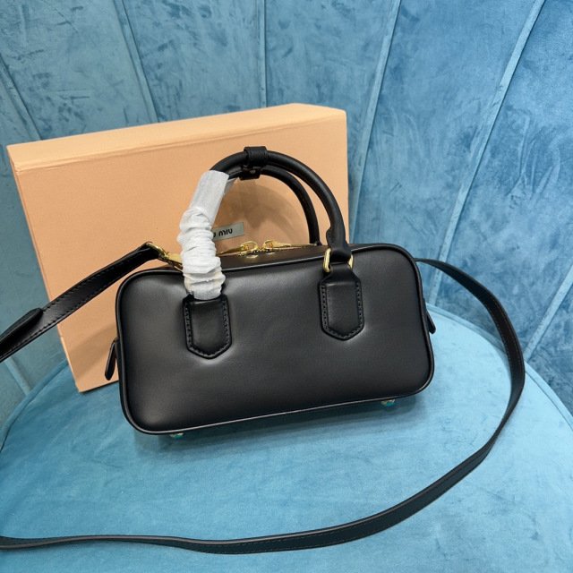 Miumiu Handtasche Größe: 22 * 10,5 * 7,5 cm