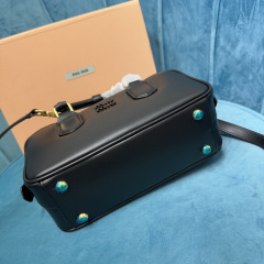 Miumiu Handtasche Größe: 22 * 10,5 * 7,5 cm