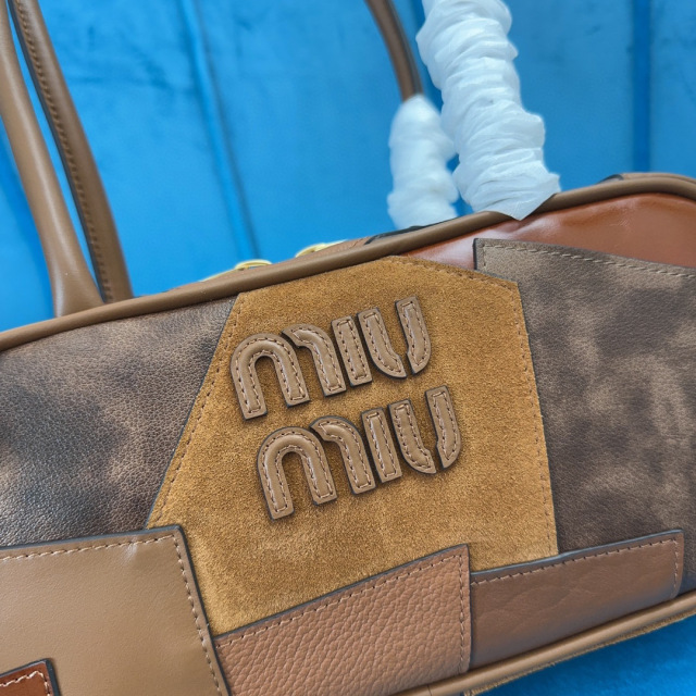Beg tangan Miumiu Saiz：28*12*9sm
