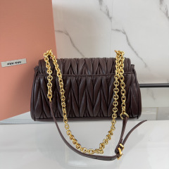 Borsa a tracolla singola Miumiu Dimensioni: 24*13*9cm