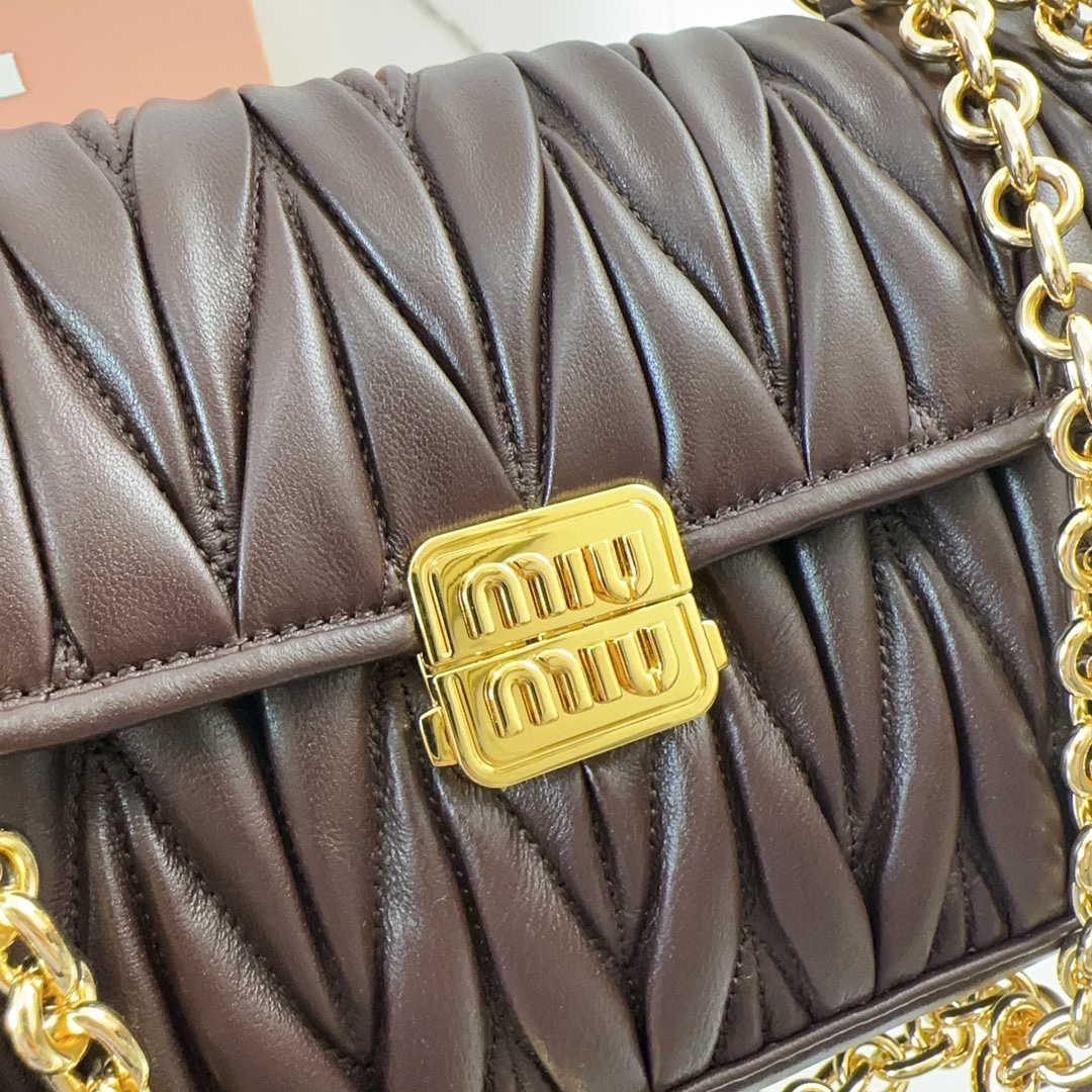 Borsa a tracolla singola Miumiu Dimensioni: 24*13*9cm