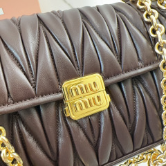 Borsa a tracolla singola Miumiu Dimensioni: 24*13*9cm