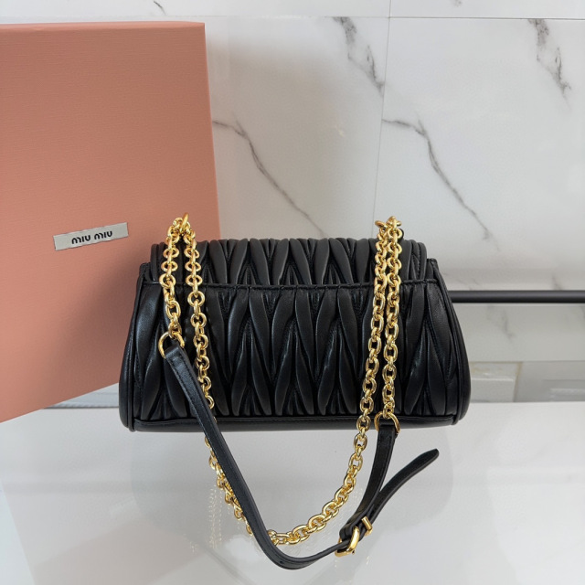 Borsa a tracolla singola Miumiu Dimensioni: 24*13*9cm