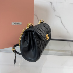 Borsa a tracolla singola Miumiu Dimensioni: 24*13*9cm