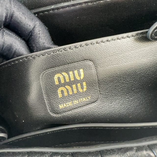 Borsa a tracolla singola Miumiu Dimensioni: 24*13*9cm
