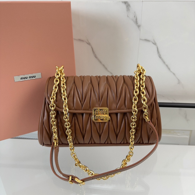 Borsa a tracolla singola Miumiu Dimensioni: 24*13*9cm