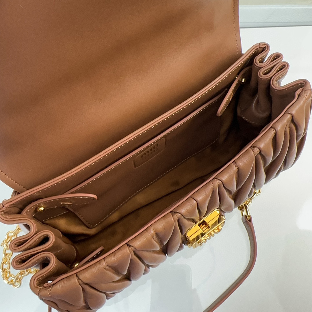 Borsa a tracolla singola Miumiu Dimensioni: 24*13*9cm