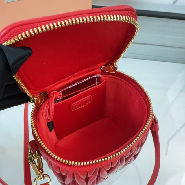 Borsa cosmetica Miumiu Dimensioni: 10,5*9,5*7 cm
