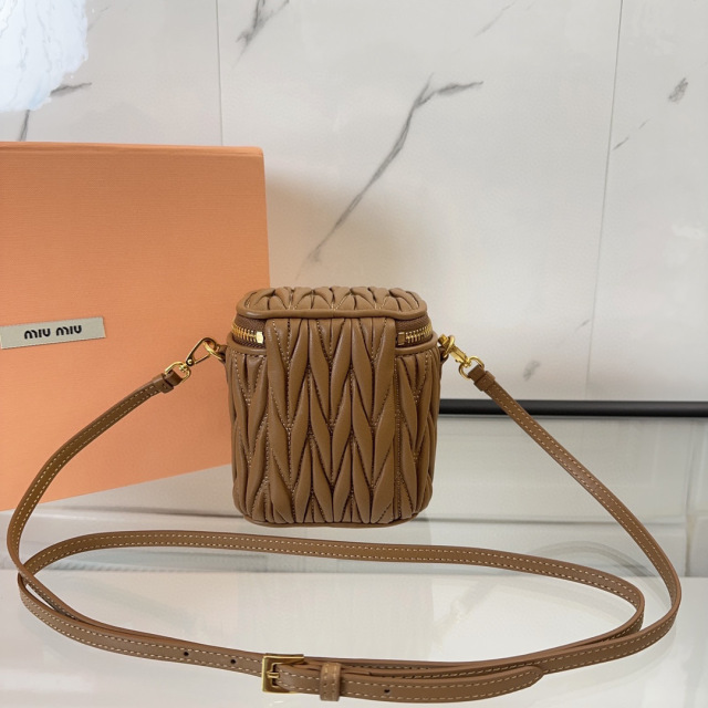 Miumiu Kosmetiktasche, Größe: 10,5 x 9,5 x 7 cm