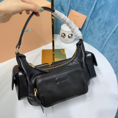 Miumiu  Hand bag Size：21*12*6cm