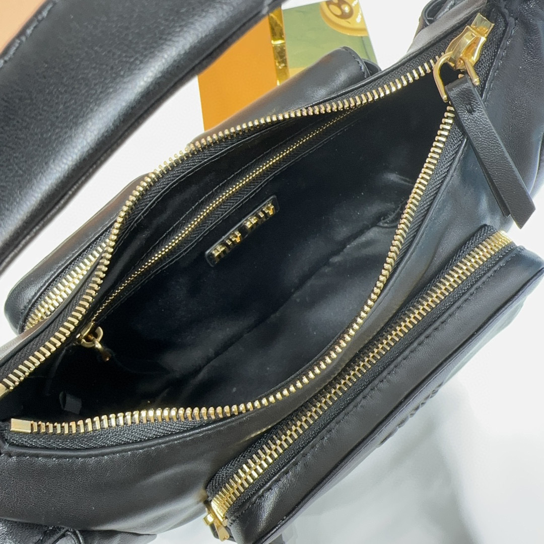 Miumiu  Hand bag Size：21*12*6cm