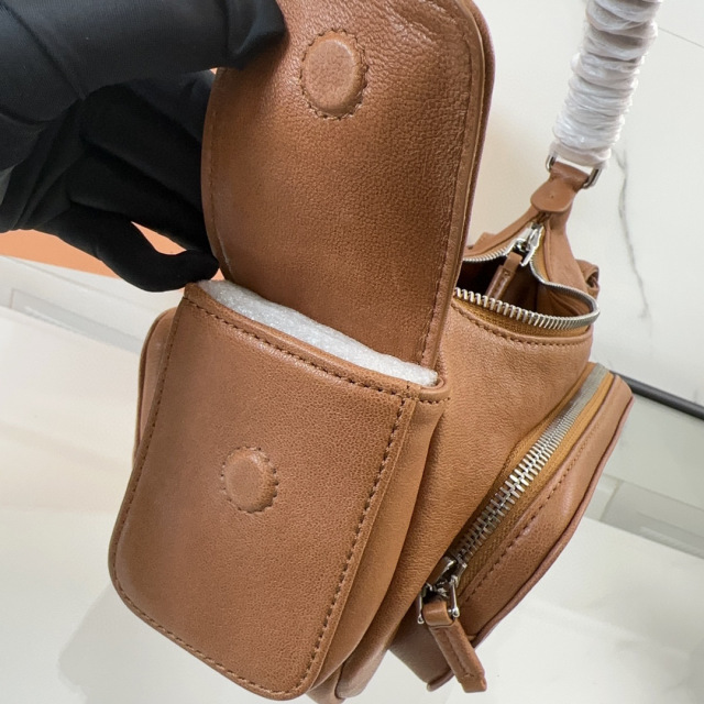 Borsa a mano Miumiu Dimensioni: 21*12*6cm