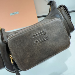 Borsa a mano Miumiu Dimensioni: 21*12*6cm