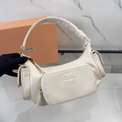 Borsa a mano Miumiu Dimensioni: 21*12*6cm