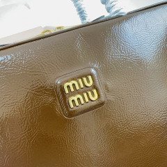 Miumiu Aktentasche Größe: 34 x 23 x 12 cm