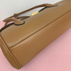 Miumiu Hand bag  Size：28*15*11cm
