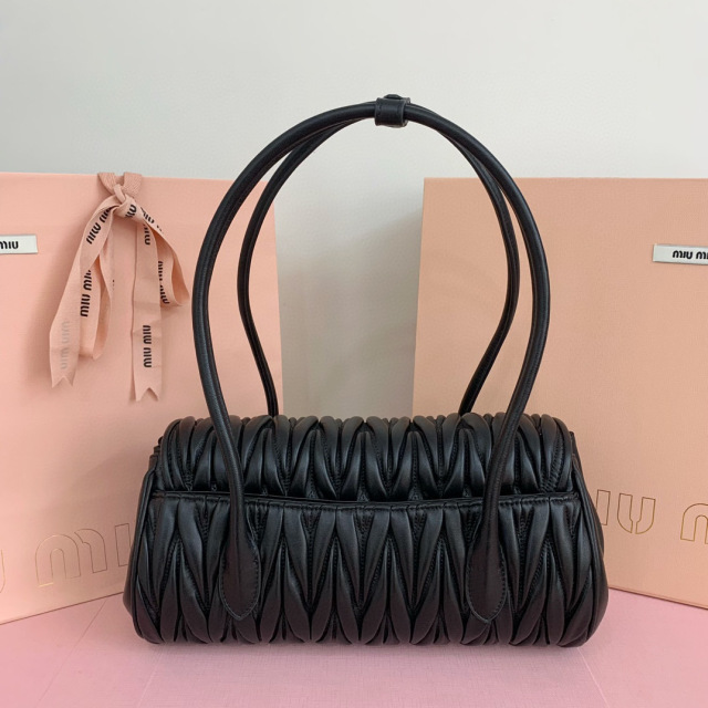 Borsa a mano Miumiu Dimensioni: 28*15*11cm