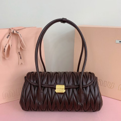 Miumiu Hand bag  Size：28*15*11cm