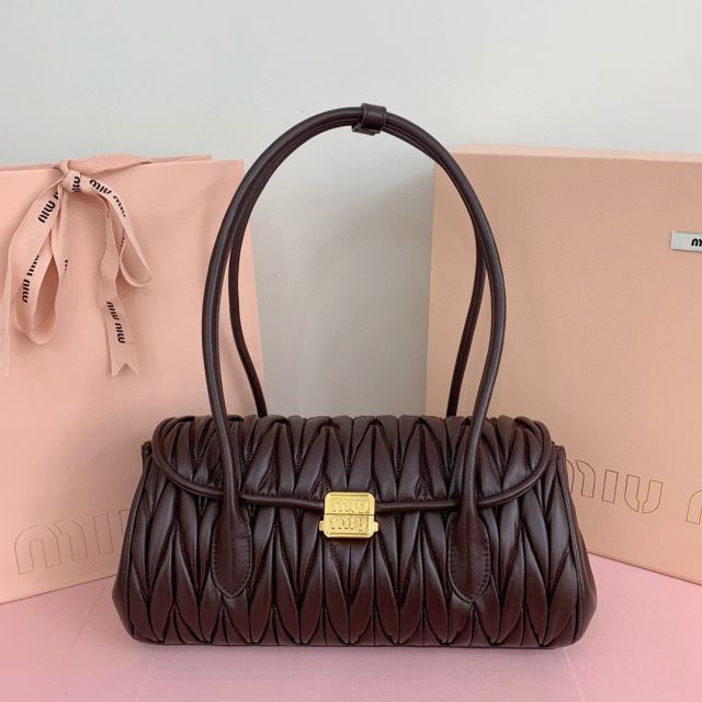 Miumiu Hand bag  Size：28*15*11cm