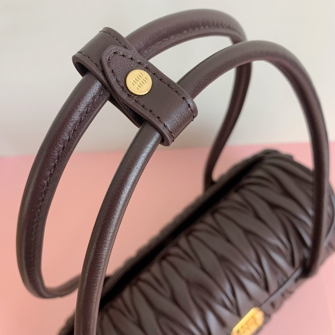 Miumiu Hand bag  Size：28*15*11cm