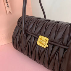 Miumiu Hand bag  Size：28*15*11cm