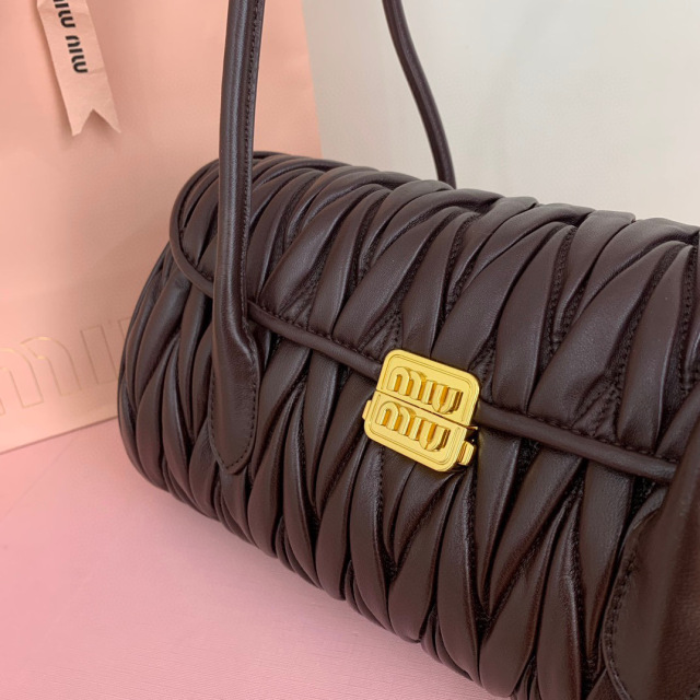 Miumiu Hand bag  Size：28*15*11cm