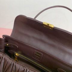 Miumiu Hand bag  Size：28*15*11cm
