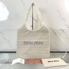 Miumiu  Underarm bag Size：36*40*5cm